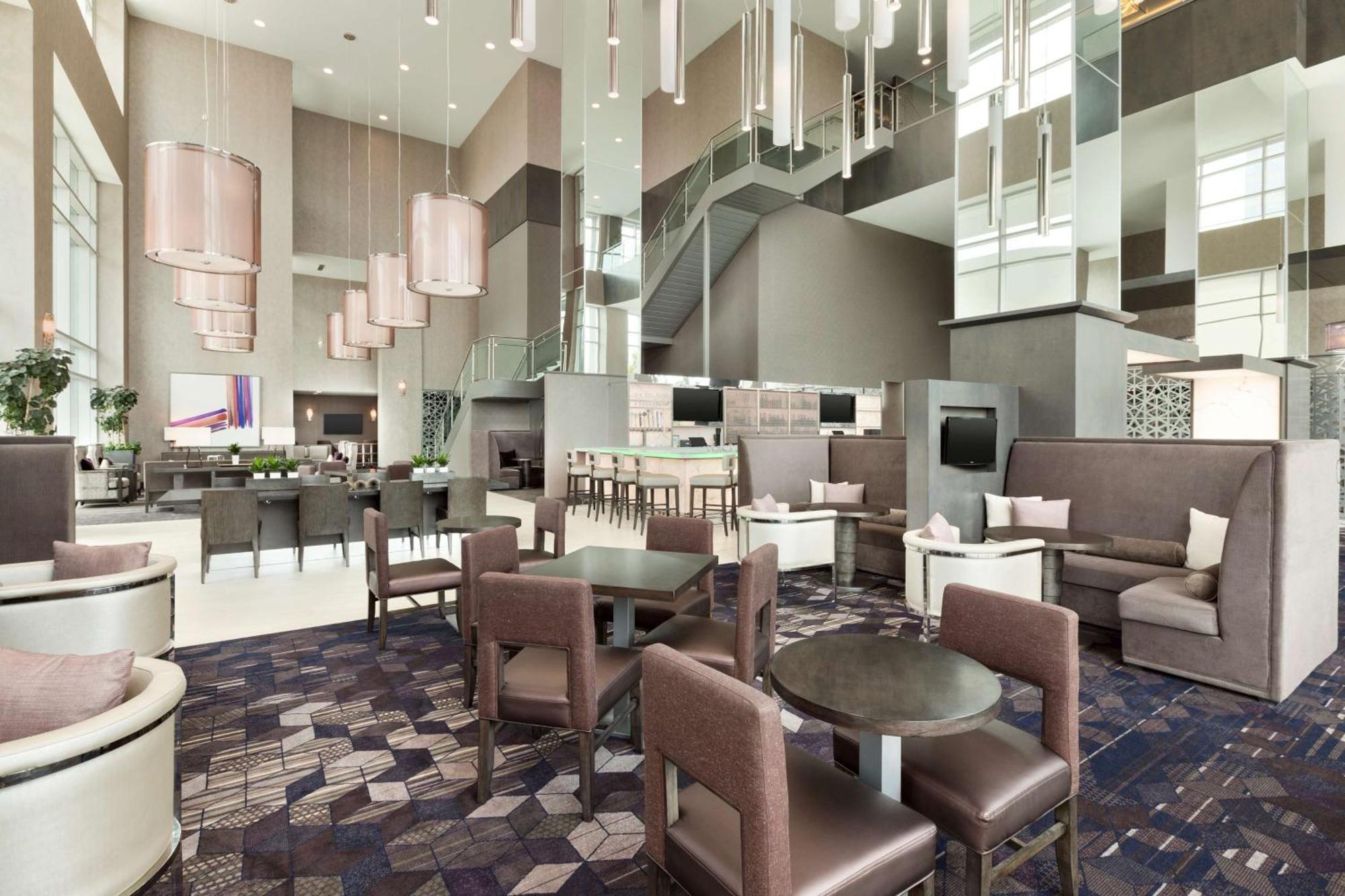 Embassy Suites By Hilton Charlotte Uptown מראה חיצוני תמונה