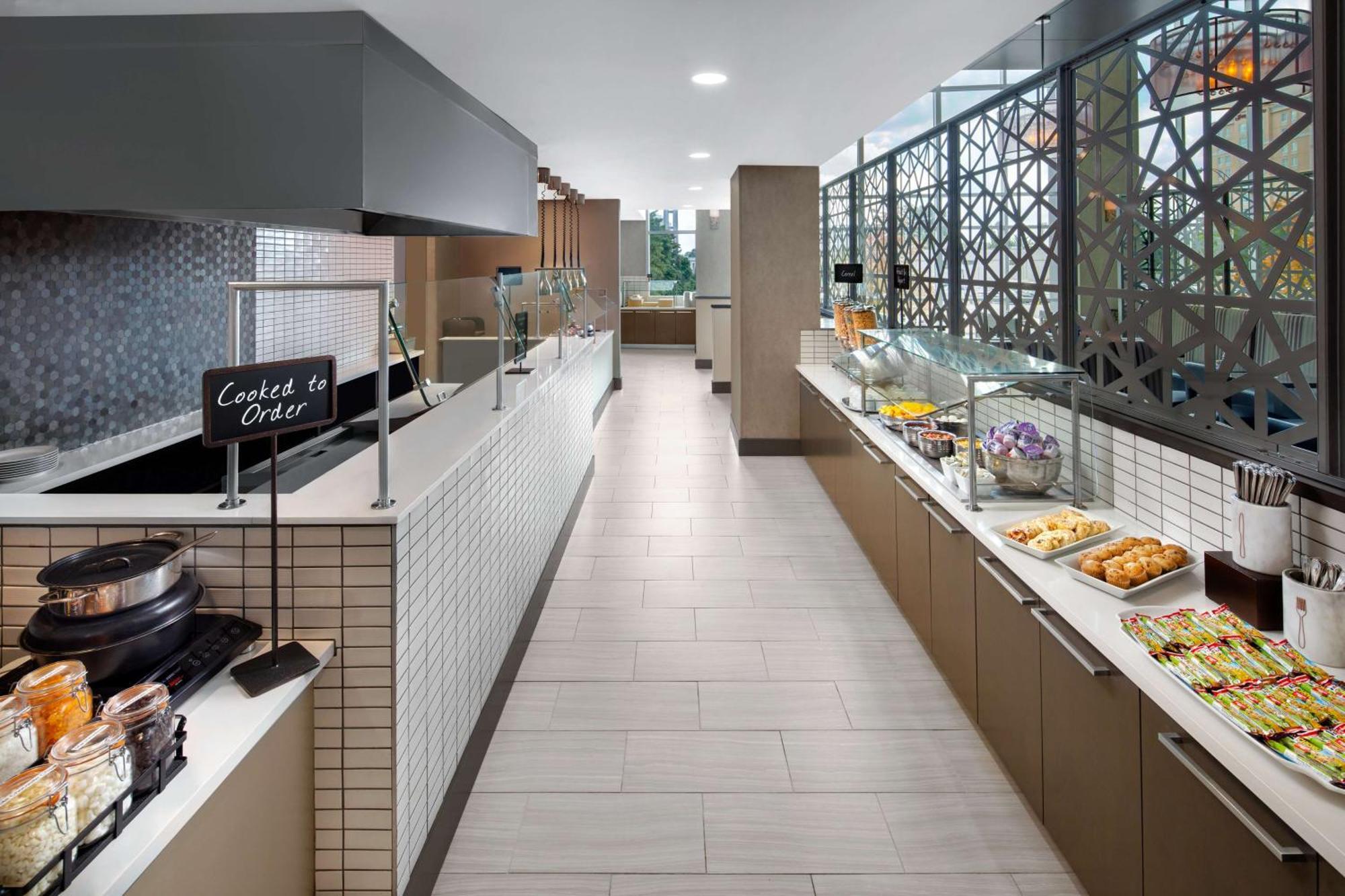 Embassy Suites By Hilton Charlotte Uptown מראה חיצוני תמונה