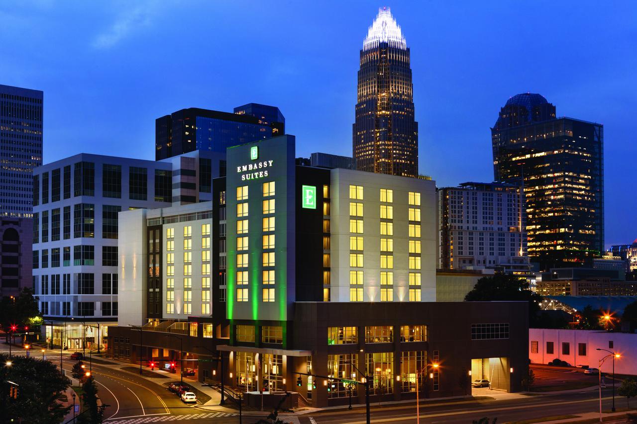 Embassy Suites By Hilton Charlotte Uptown מראה חיצוני תמונה