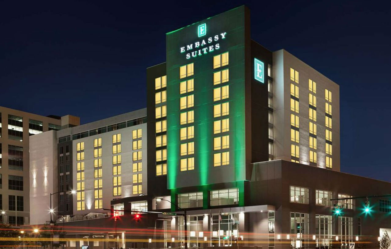 Embassy Suites By Hilton Charlotte Uptown מראה חיצוני תמונה